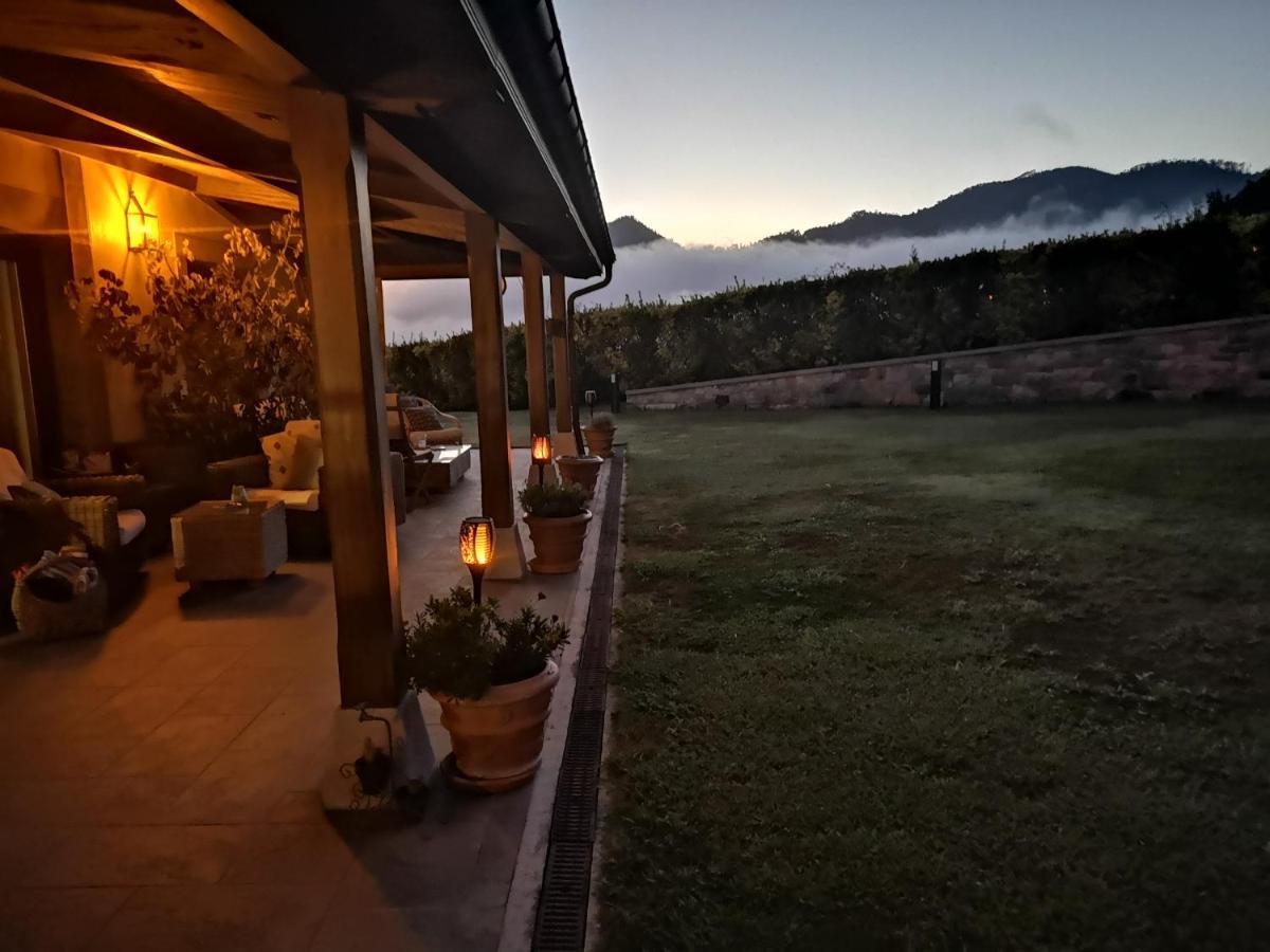 Hotel Reina Adosinda Pravia Bagian luar foto