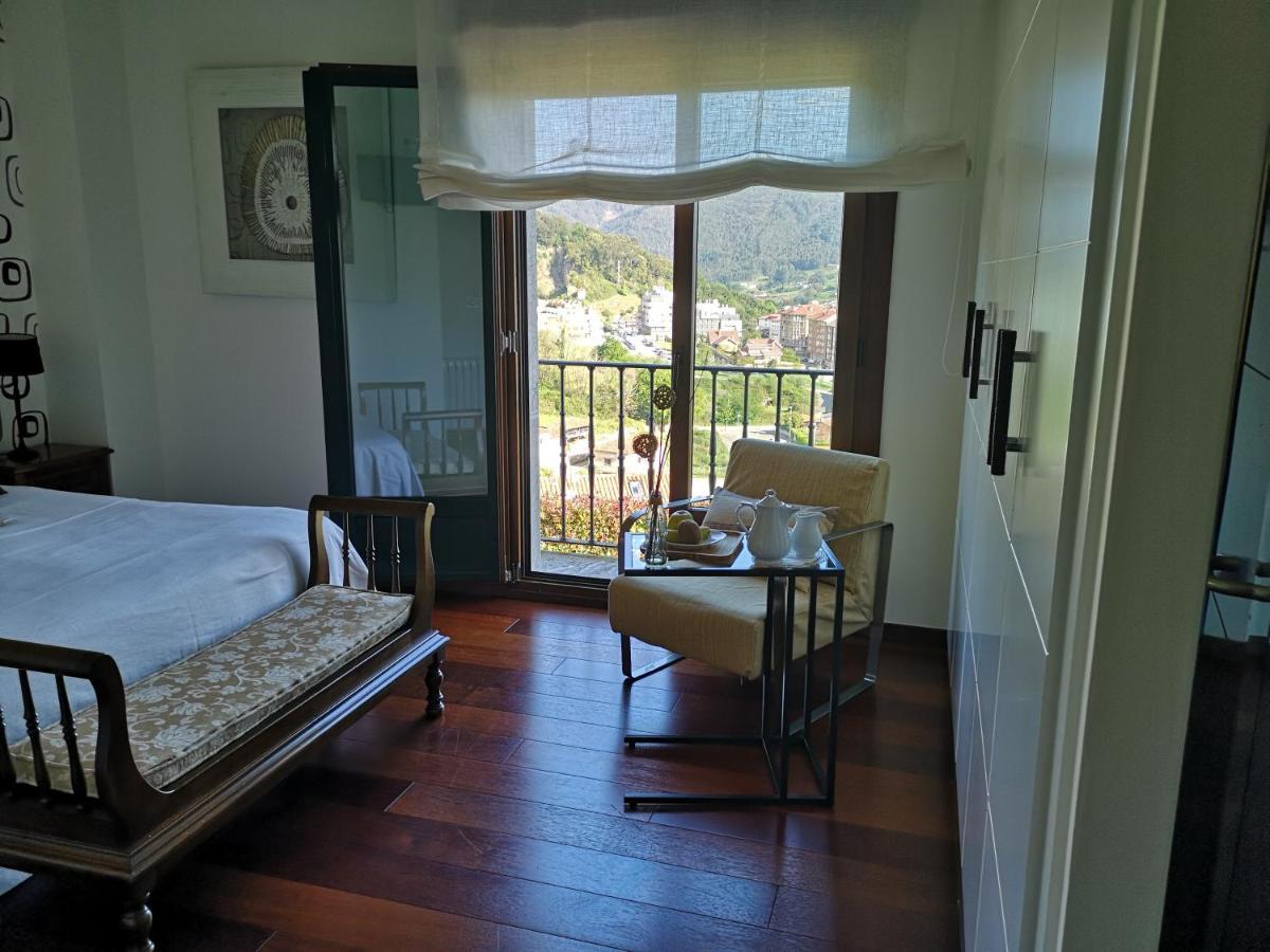 Hotel Reina Adosinda Pravia Bagian luar foto
