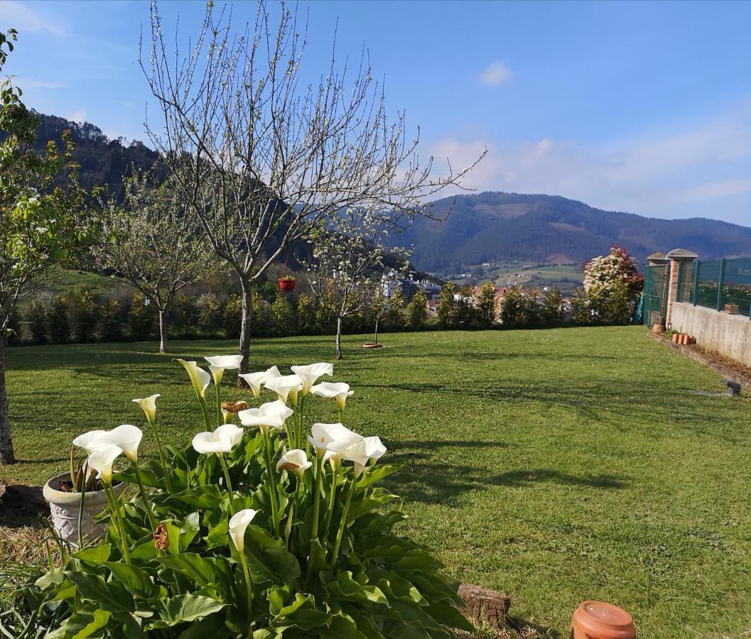 Hotel Reina Adosinda Pravia Bagian luar foto